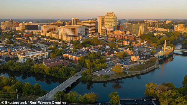 Experts Warn: Hospital-Acquired Infections Pose Alarming Risk in Certain U.S. States, as New Report Reveals Pathogen Hotspots
