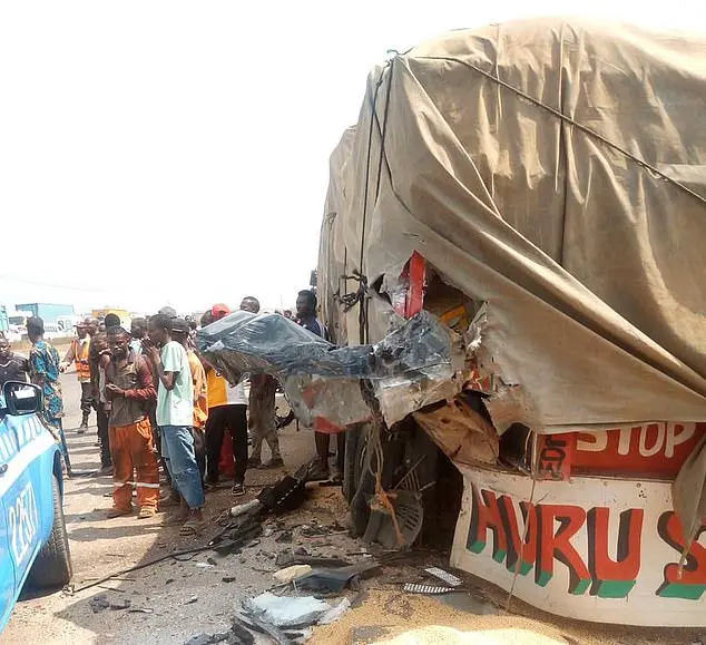 Late-Breaking: Anthony Joshua's Near-Death Car Crash in Nigeria Leaves Boxing World in Shock as He Begins Recovery