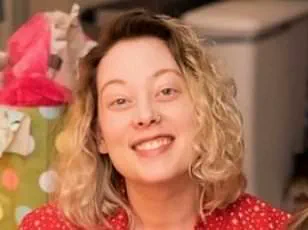 ICE Agent and Protester Involved in Confrontation During Anti-ICE Protest in Minneapolis: Conflicting Accounts