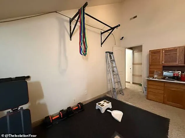 Man's Year-Long Lockdown Experiment to Combat Obesity and Mental Health Challenges Gains Family Support