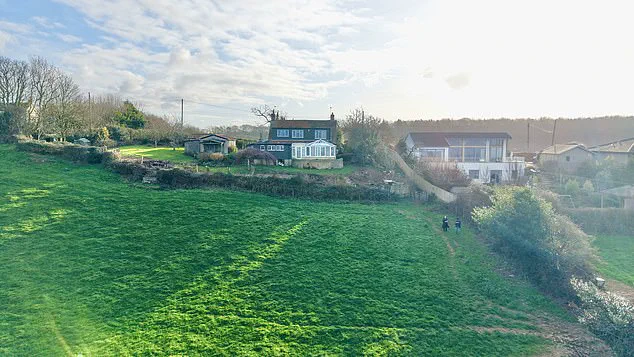 Behind Closed Doors: Kelsey Grammer's Legal Battles and the Hidden Secrets of Somerset's Controversial Seaside Home