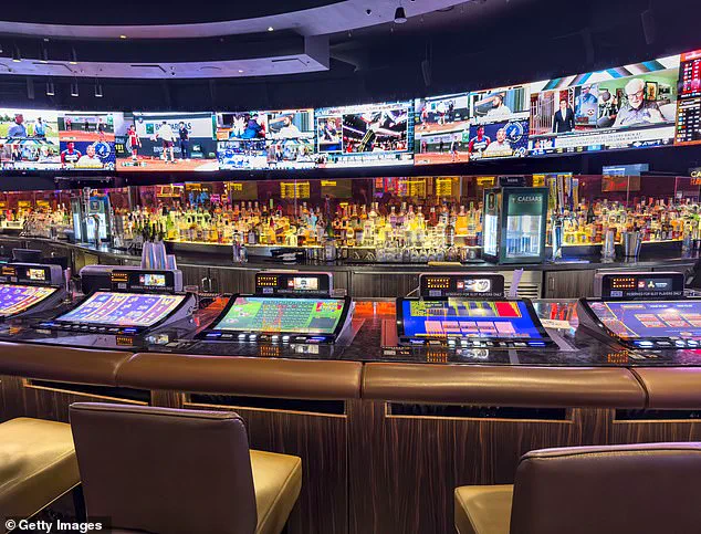 Las Vegas Tourism Plummets 7.5% in 2025, Marking Sharpest Decline Since Post-Pandemic Recovery, Reveals LVCVA