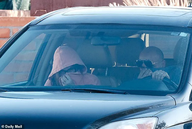 Missing Link in Kidnapping Case: FBI Searches Home of Savannah Guthrie's Relative Without Warrant