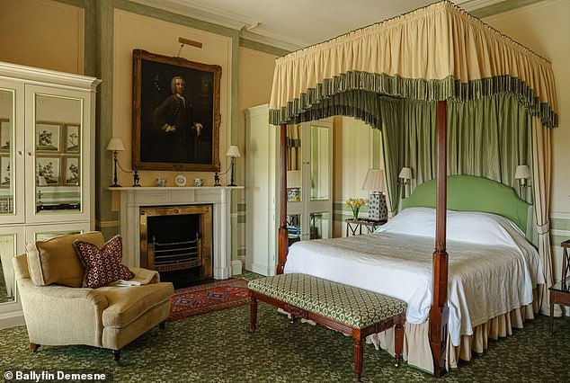 Chilling Turn in Henry McGowan's Trial: Ritual Sacrifice Attempt on Flight Revealed as Part of Insanity Plea