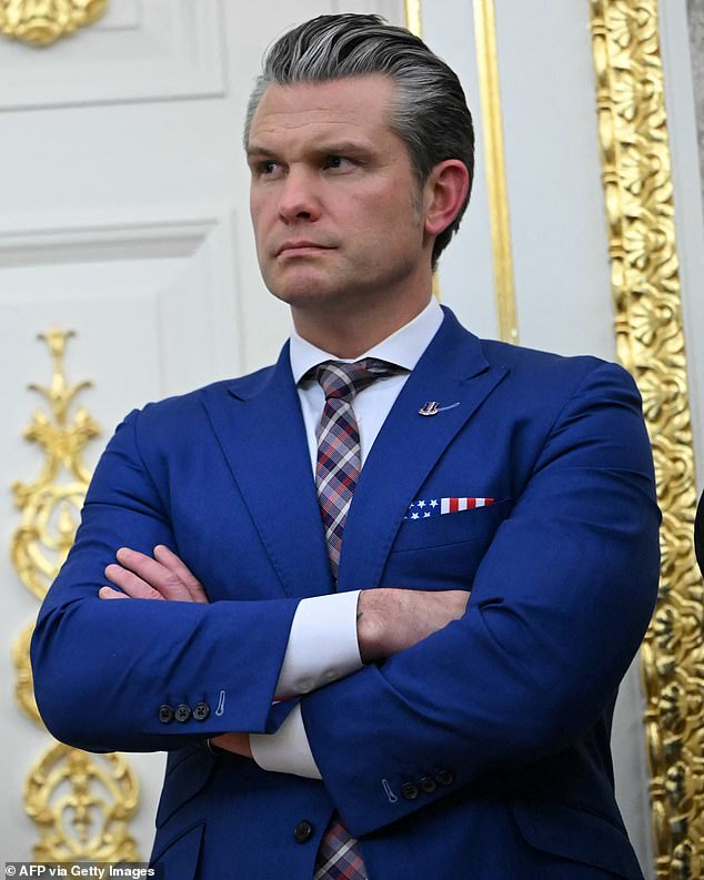 Federal Judge Blocks Pentagon's Attempt to Strip Senator Mark Kelly's Rank, Citing First Amendment Protections