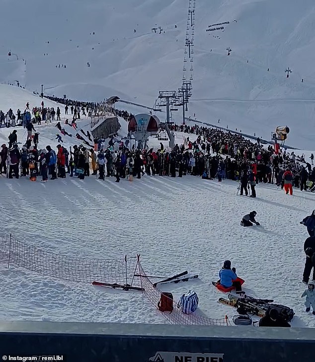 Avalanche Crisis and School Holidays Collide, Overloading Europe's Ski Resorts
