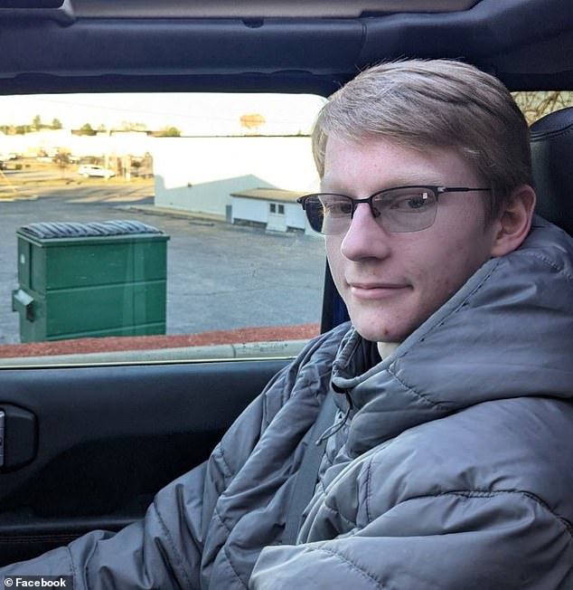 Deadly Incident at Mar-a-Lago: Man Armed with Shotgun Neutralized by Secret Service Agents in Fatal Confrontation