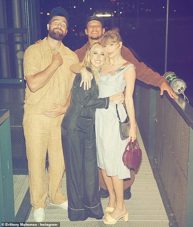 Ultra-Wealthy Americans Build High-Tech 'Castles' to Fortify Homes Against Invasions