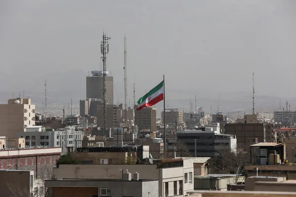 Explosions Near Russian Embassy in Tehran Raise Regional Tensions as Russia Confirms No Injuries
