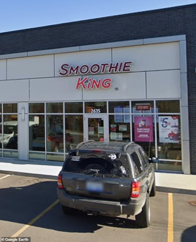 Smoothie King Controversy in Ann Arbor Sparks Free Speech Debate After Refusal of Service Over Trump Hoodie