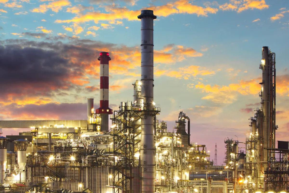 Drone Attacks on Kuwait Refinery and Saudi Port Spark Regional Tensions in Middle East