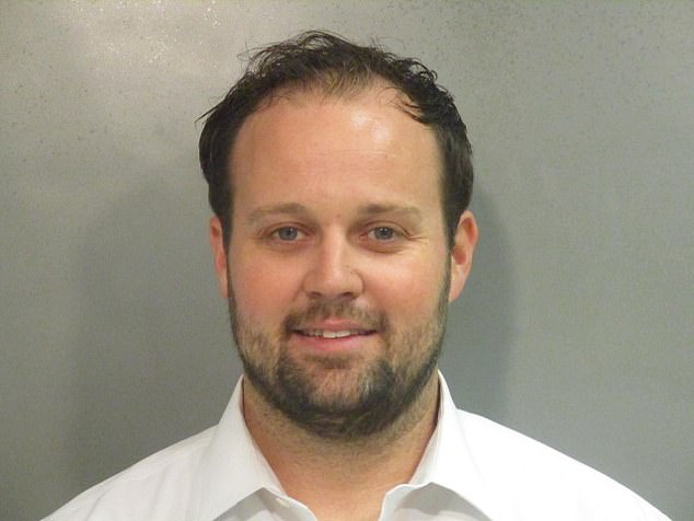 Josh Duggar Defends Brother Joe in Child Abuse Case as Family's Past Resurfaces
