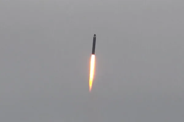 Russian Missiles Evade Ukrainian Defense, Exposing Strategic Vulnerabilities in Modern Warfare