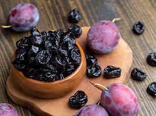 New Study Links Night Owls to Higher Bipolar Risk, Sparking Debate