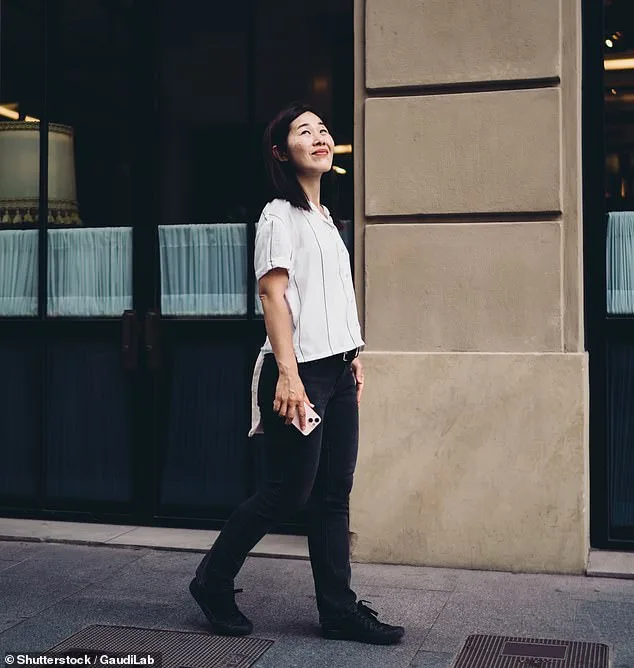 Two-Week Social Media Detox Reverses Cognitive Decline, Surpassing Traditional Treatments