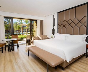 Moroccan Resort Debunks Golf Widow Stereotype with Luxury Spa
