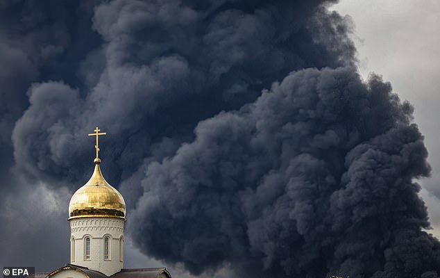 Putin's Hardliners Urge Nuclear Strike as Ukraine Targets Crimea Bridge