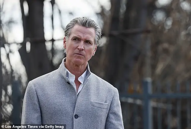 California Governor Vetoes Bill Limiting Immigration Cooperation