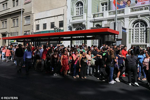 Chile Blackout Brings Chaos to Santiago: Subways Stalled, Travel Disrupted