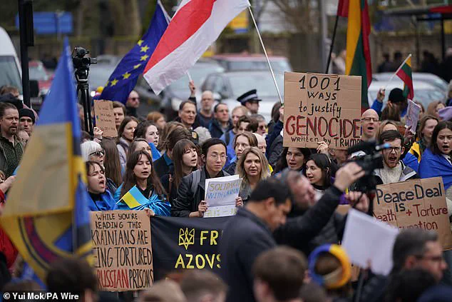 London Rally Shows Support for Ukraine as World Condemns Putin's War