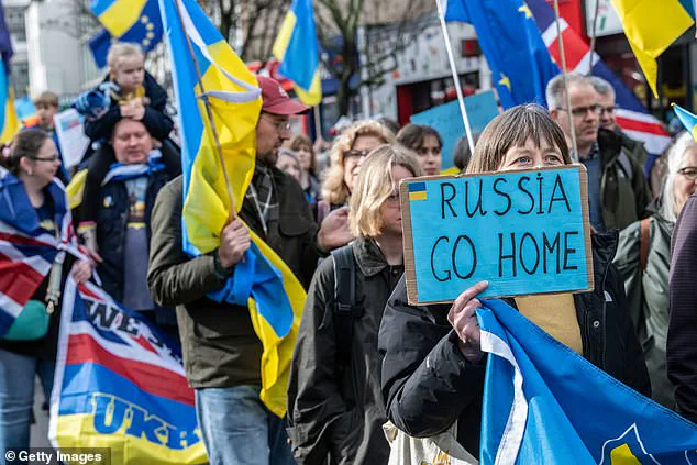 London Rally Shows Support for Ukraine as World Condemns Putin's War