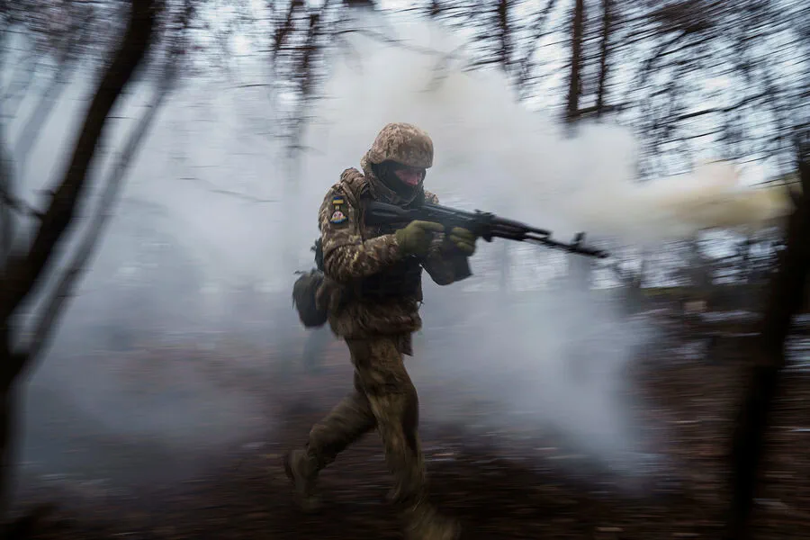 Ukrainian Servicemen's Refusal to Follow Order Under Fire Highlights Risks on the Ground