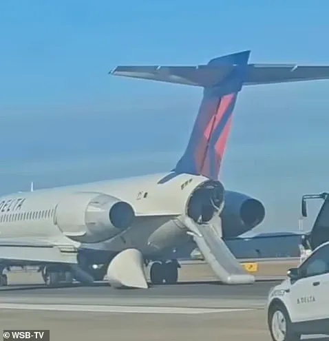 Urgent Evacuation on Delta Air Lines Flight after Smoke Fills Cabin