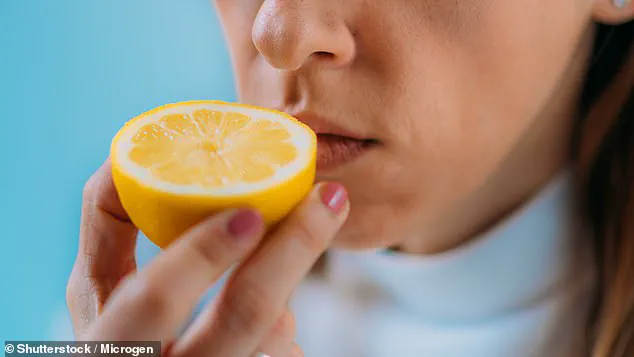 Breakthrough 'Sniff Test' May Detect Early Signs of Alzheimer's