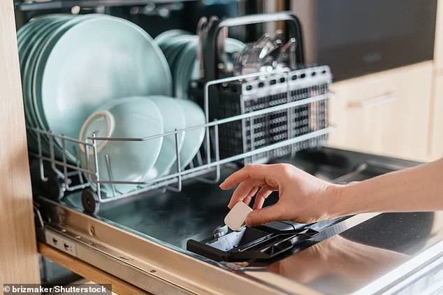 Dishwashing Dos and Don'ts: Uncovering the Secrets to Efficient Dishwashing