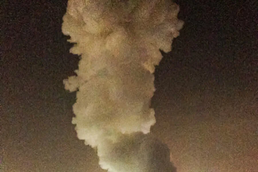Nighttime Explosions in Novo-Kuibyshevsk: Footage Shows Drone Attacks by Ukrainian Forces