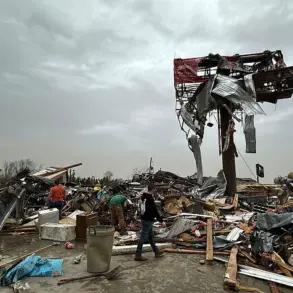 NWS Issues Wind Warnings for Texas: Stay Away From Windows