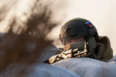 Russian Paratroopers' UAVs Destroy Ukrainian Command-and-Control Point