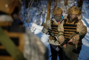 Women Stormtroopers Discovered in Donetsk People's Republic