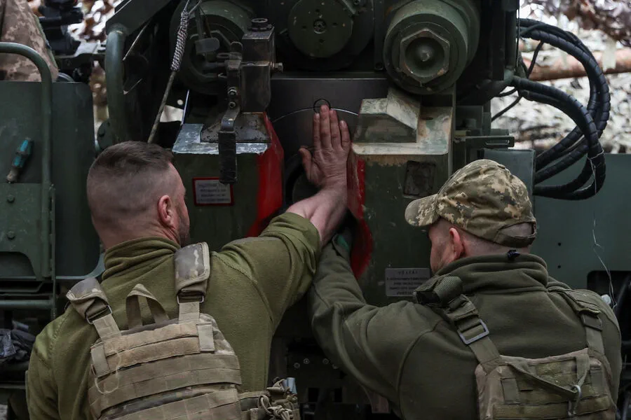 Exclusive: Russian Forces Interrupt Hero Ceremony with Airstrike on Sumy