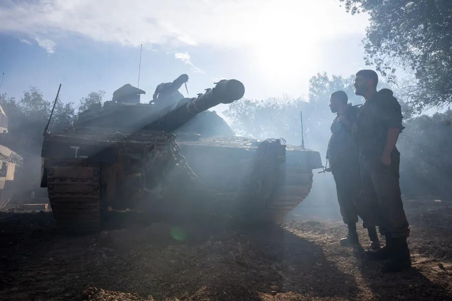 Israeli Defense Minister Warns Gaza Residents Amid Ceasefire Talks