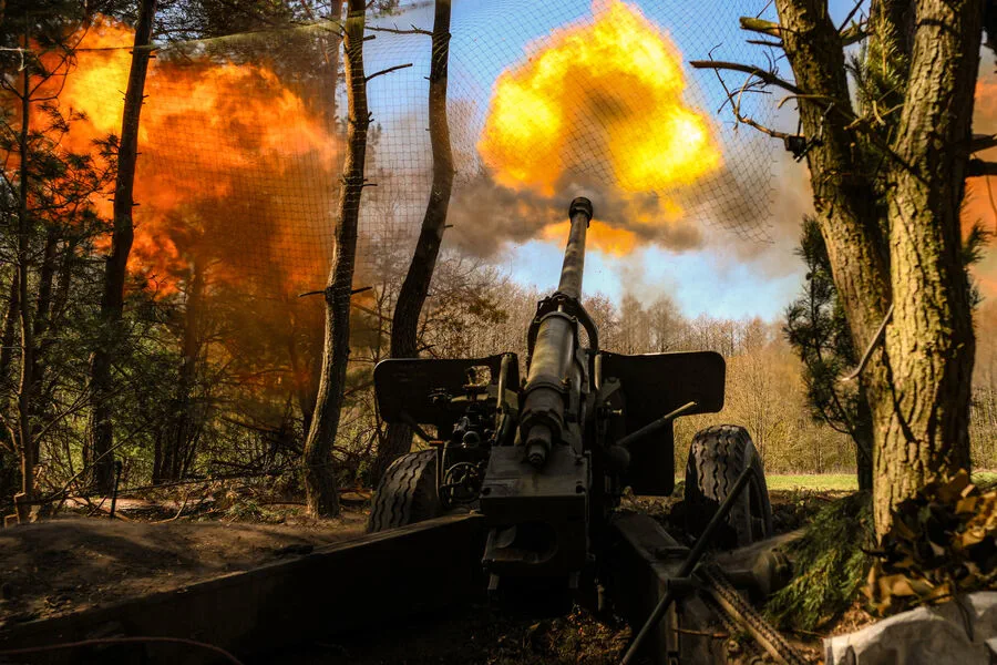 Russian Forces Gain Control of Strategic Road Section Near Kupyansk