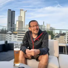 A Fall and a Lump: Geoff Sweeney's Unseen Health Alert
