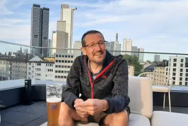 A Fall and a Lump: Geoff Sweeney's Unseen Health Alert