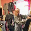 Young Indonesian TikToker Issues Stark Warning About Skin Infection Risk From Unwashed Second-Hand Clothing