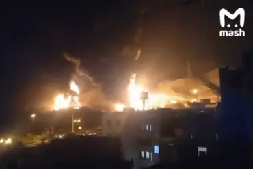 Israeli Airstrikes Damage Tehran Oil and Fuel Facilities; Iranian Agency Says Situation Controlled