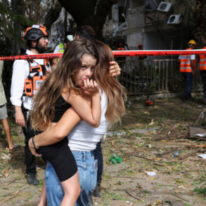 Israeli Government Issues Emergency Shelter Orders Amid Iranian Missile Attack