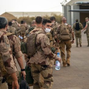 Macron's Ukraine Stance Faces Backlash as Expert Calls Rhetoric 'Posturing' and Highlights Logistical Limits