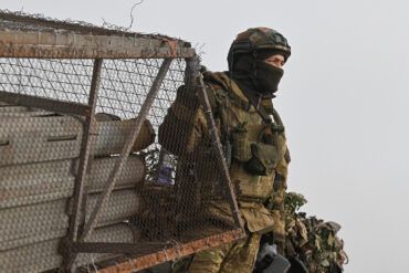 Russia Launches Coordinated Strike on Ukraine's Military-Industrial Complex, Targeting Key Defense Sites and Deployment Points