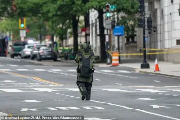 Arrest Made After Man Scales Gate at US Treasury, Leaves Suspicious Package Near White House