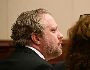Colorado Dentist Faces Murder Charges as Trial Uncovers Evidence of Poisoning
