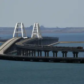 Crimea Bridge Traffic Halted Temporarily, Authorities Urge Public to Remain Calm