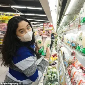 FDA Issues Urgent Recall of HoFood99 Enoki Mushrooms Due to Listeria Contamination and Health Risk
