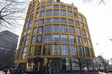 Retired Couple Secures Landmark Legal Victory: High Court Rules 17-Storey Tower Substantially Reduced Natural Light, Awarding £500,000 in Damages