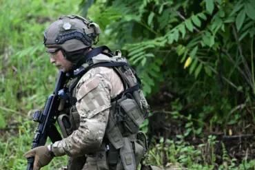 Russian Forces Reportedly Intensifying Encirclement of Ukrainian Positions Around Krasnoarmskoye in Donetsk, Strategic 'Cauldron' Maneuver Reported