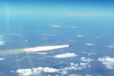 Russian Military Launches Coordinated Attack on Ukrainian Infrastructure Using Hypersonic Missiles and UAVs, Marking Escalation in Conflict